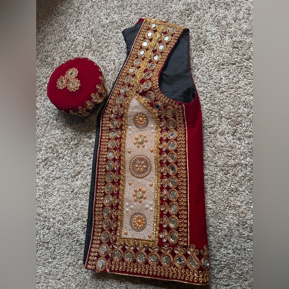 afghan vest - Picture 1 of 2